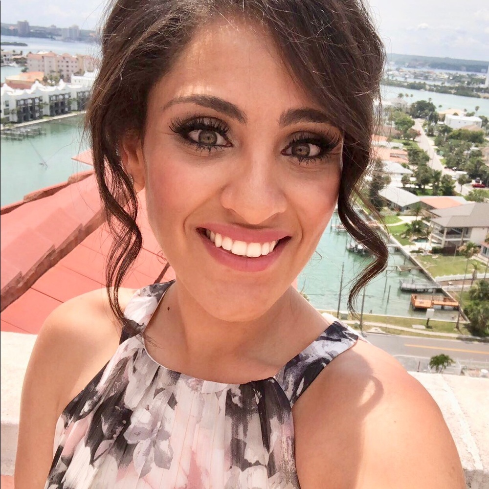 Meet your Posher, Justina